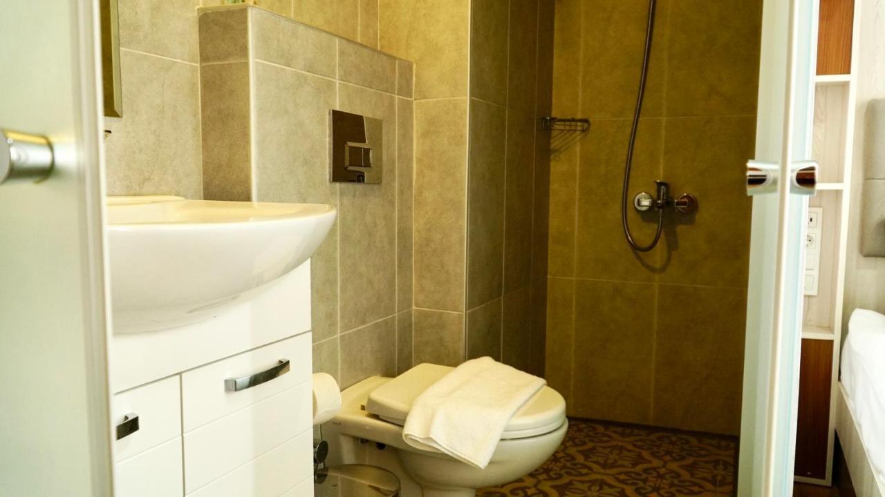 Qonaq Hotel & Suites Stambuł Zewnętrze zdjęcie