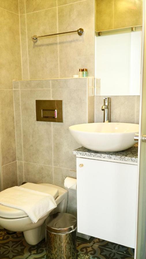 Qonaq Hotel & Suites Stambuł Zewnętrze zdjęcie