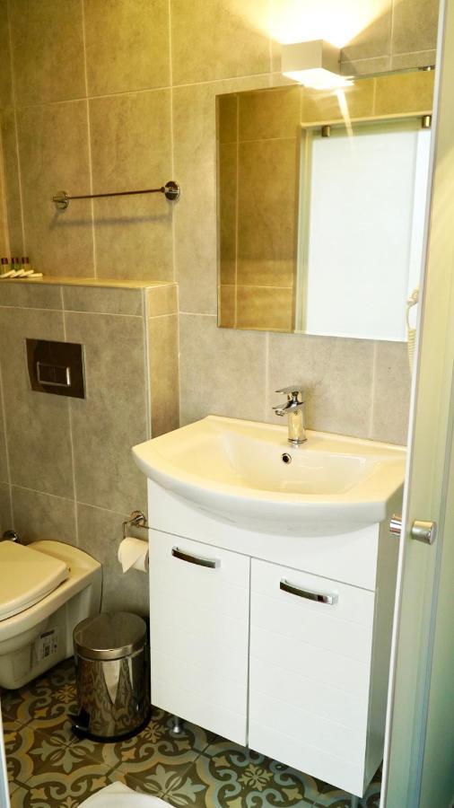 Qonaq Hotel & Suites Stambuł Zewnętrze zdjęcie